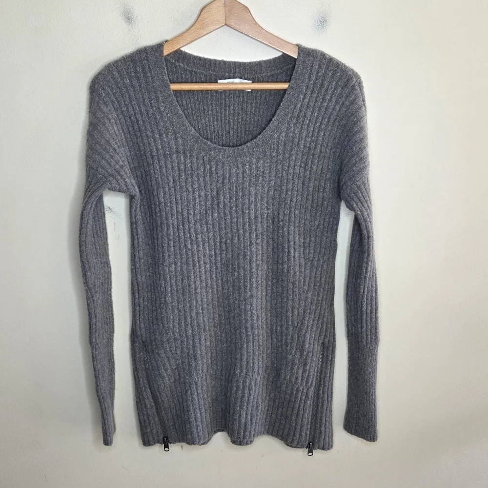 Abercrombie & Fitch | Gray Ribbed Scoop Neck Sweater Side Zippers Size Small